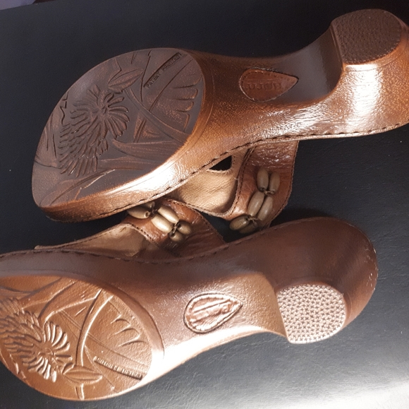 'Born' Sandal - Picture 4 of 4